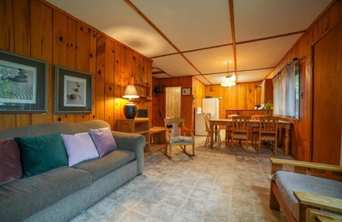 Carling Cottage | Sand Bay: 3-Bedroom Cottage #5