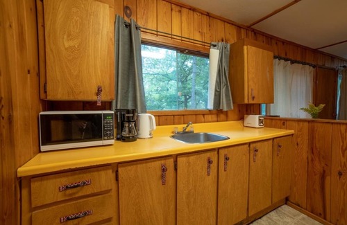 Carling Cottage | Sand Bay: 3-Bedroom Cottage #5