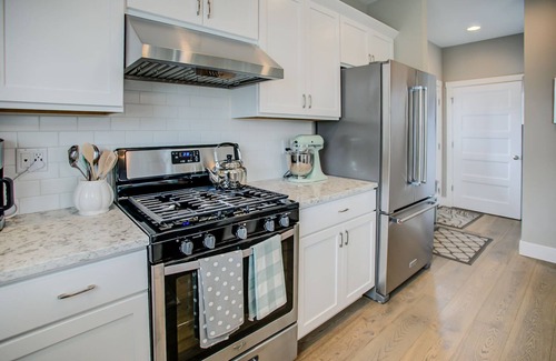 Ocean Shores House | Sand Castle Cottage - Oyhut Bay Seaside Village