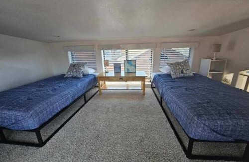 Smith River House | Sand Castle - Ocean Cabin 25 W Private Jacuzzi