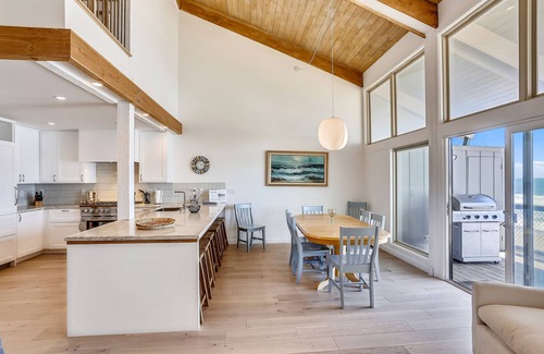 La Selva Beach House | Sand Dollar – Expansive Beachfront Home with Panoramic Ocean Views