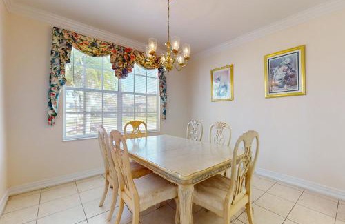 Kissimmee House | Sand Dollar Grotto