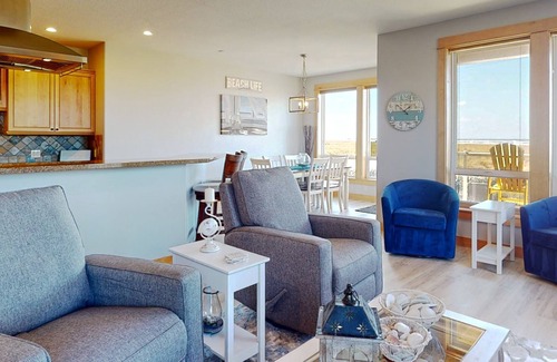 Seaside Condo | Sand Dollar Shores at Seaside Beach - Pet Friendly!