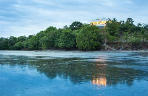 Boca Chica Villa | Sand Dollar Villa