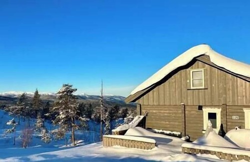 Flesberg House | Sand-hytta på Blefjell · Cozy cabin with incredible views and sauna