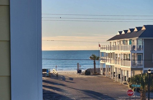 Garden City Condo | Sand In My Boots Condo Beach view, 3 bed, 1 bath