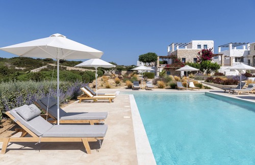 Santa Maria House | Sand Key Villa 1 - A beautiful cycladic residence 400m from the beach