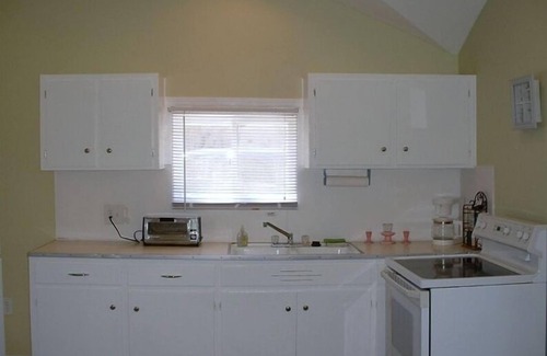 National City Cabin | Sand Lake Cottage - near Tawas