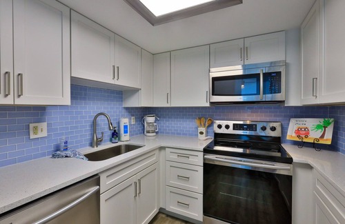Daytona Beach Shores Condo | SAND 'N SURF -2/2 Oceanview Condo - PeckPlaza6NW, Lovely Beach Decor