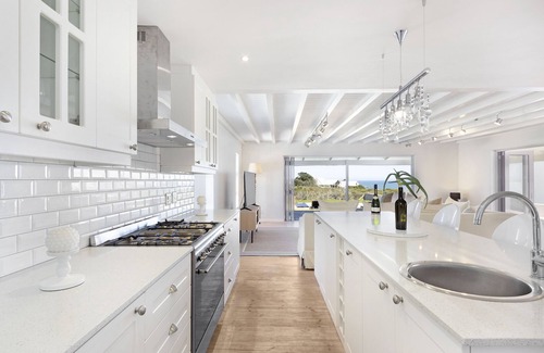 Grotto Bay House | Sand Plover 85 - Four Bedroom House, Sleeps 8