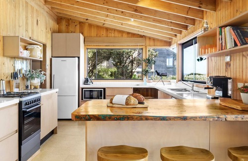 Marengo House | Sand & Sauna Retreat - A seaside home for the senses