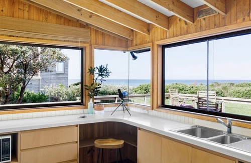 Marengo House | Sand & Sauna Retreat - A seaside home for the senses