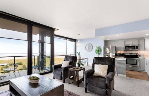 Seaside Condo | Sand & Sea (306) Sojourn - Oceanfront luxury