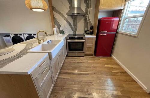 El Centro Cottage | Sandalwood Casita