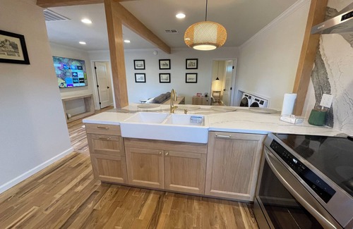 El Centro Cottage | Sandalwood Casita