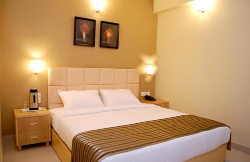 Vainguinim Hotel | Sandalwood Hotel & Suites