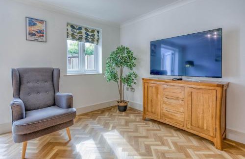Hunstanton House | Sandbanks - 2 min to the beach! , Crabpot Cottages Hunstanton