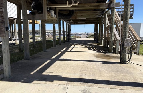 Golden Meadow House | Sandbar Living - Fishing Pier - Island Realty
