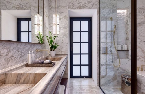 Kamari Hotel | Sandblu