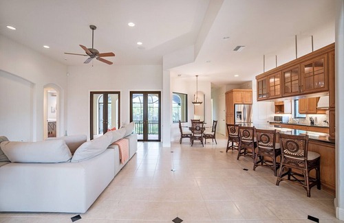 Beachview Country Club Estates House | Sandcastle A Newly constructed stunning spacious home close to everything! SPRING SAVINGS!