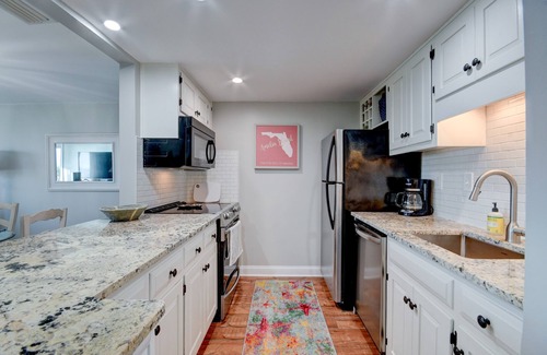 American Beach Condo | Sandcastle Retreat - Hosted by Moore AI Rentals