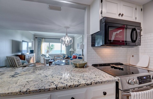 American Beach Condo | Sandcastle Retreat - Hosted by Moore AI Rentals