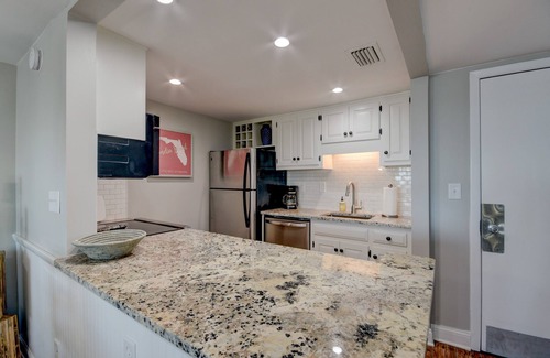 American Beach Condo | Sandcastle Retreat - Hosted by Moore AI Rentals