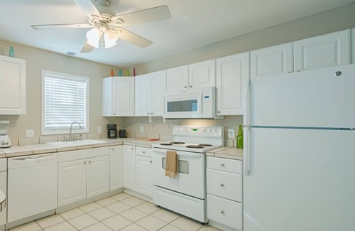 Crescent Beach Condo | Sandcastle Up