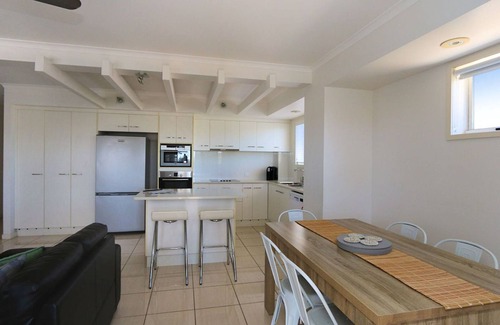 Bargara Apartment | Sandcastles 6, Golf Club views