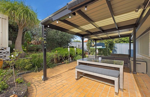 Budgewoi Apartment | Sandcastles - Pet Friendly Accommodation