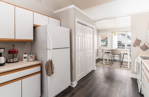 Greenville House | Sandee’s Shanty - Spacious 3 bedroom 2 Bath home with room for 6