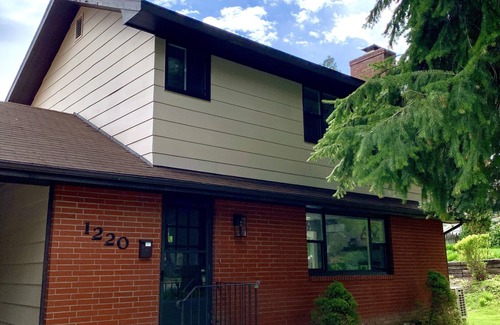 Coeur d'Alene House | Sanders Beach Home - Walk to Downtown Restaurants, Shopping and Activities