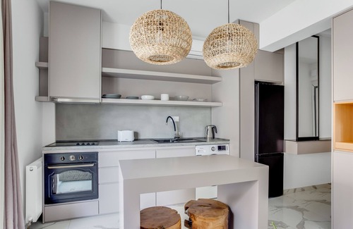 Thessaloniki Apartment | Sanders Old Port - Super 1-Bdr Apt with Balcony