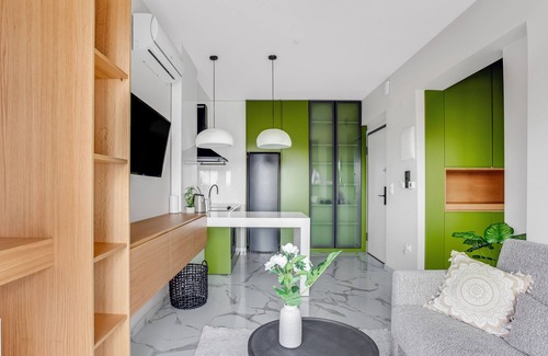 Thessaloniki Apartment | Sanders Old Port - Adorable 1-Bdr Apt with Balcony