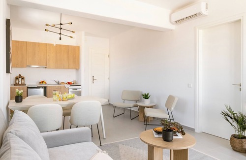 Molos Apartment | Sanders Paros Gardens - Great 1-Bdr Apt w Balcony