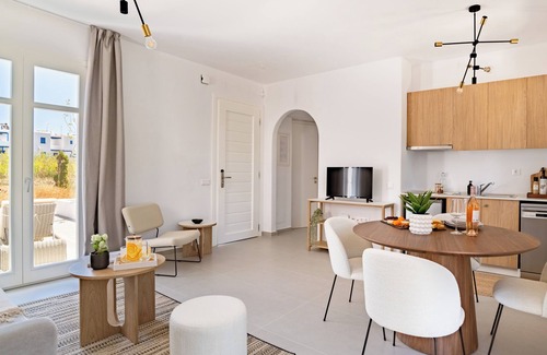 Molos Apartment | Sanders Paros Gardens - Sweet 1-Bdr Apt w Patio