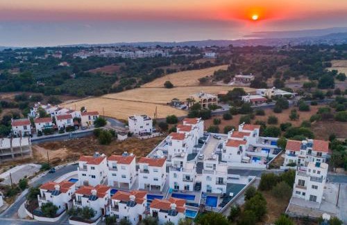 Tremithousa Villa | Sanders White Mountains Pool Villas