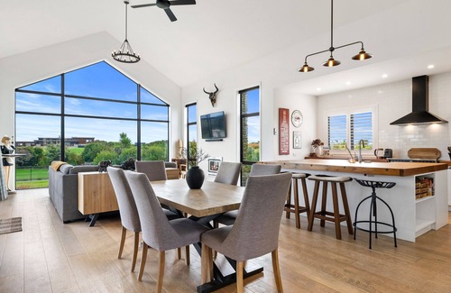 Te Horo House | Sandhill Beach House - Te Horo Holiday Home