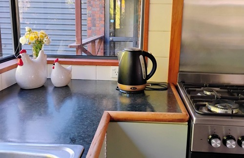 Woodend Villa | Sandhill Gardens Retreat, close to Rangiora, Woodend ,Kaiapoi and Pegasus.