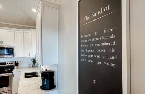 Celina Cottage | Sandlot: A Cozy Lakeside Cottage
