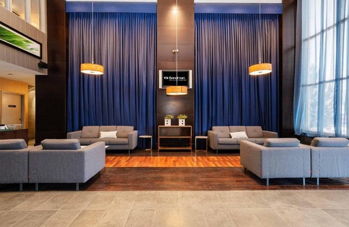 Northwest Calgary Hotel | Sandman Hotel & Suites Calgary West