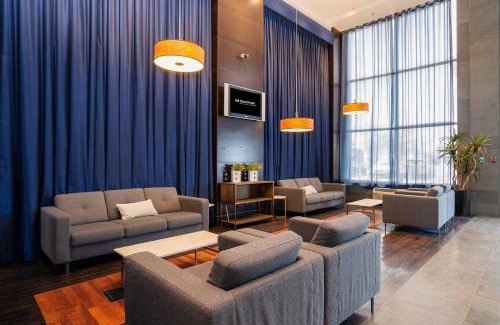 Northwest Calgary Hotel | Sandman Hotel & Suites Calgary West