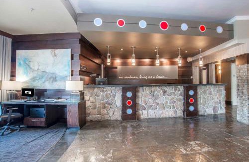 Dilworth Mountain Estates Hotel | Sandman Hotel & Suites Kelowna