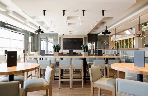 Regina Hotel | Sandman Hotel & Suites Regina