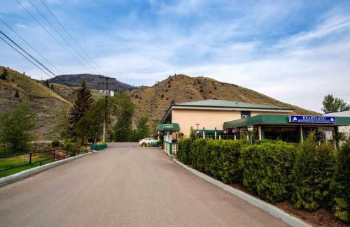 Cache Creek Hotel | Sandman Inn Cache Creek