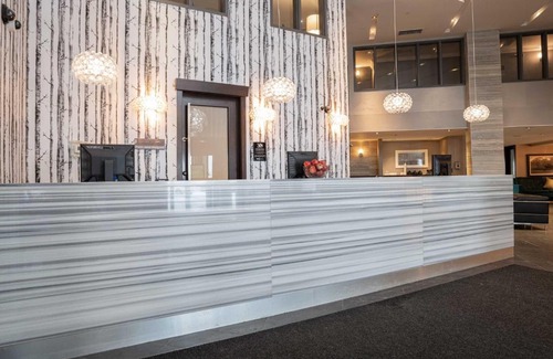 Southeast Edmonton Hotel | Sandman Signature Edmonton South Hotel