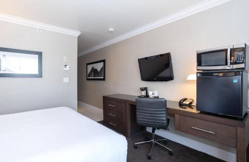 Southeast Edmonton Hotel | Sandman Signature Edmonton South Hotel