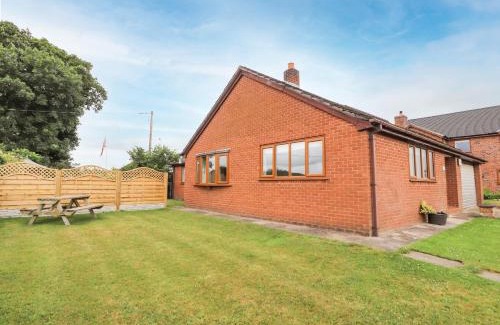 Higher Kinnerton House | Sandmartins