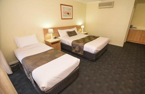 Noble Park Hotel | Sandown Heritage Motel