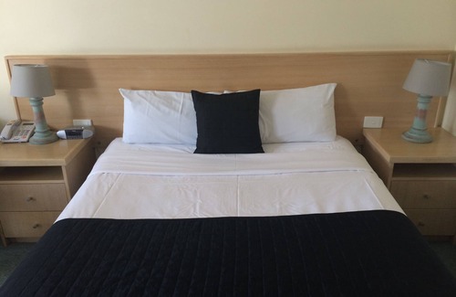 Noble Park Hotel | Sandown Heritage Motel